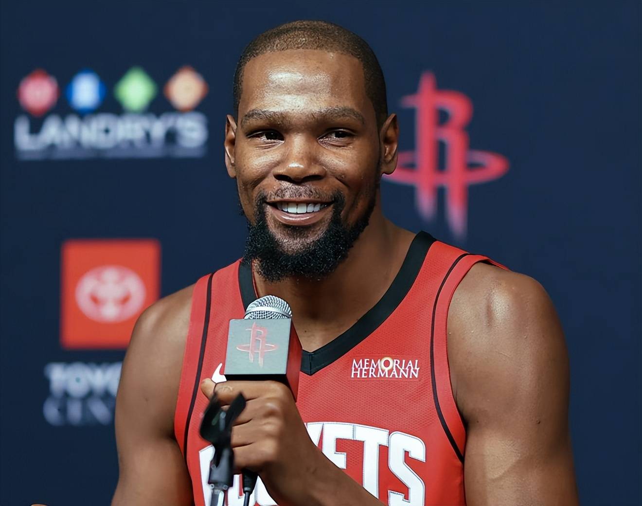 奥地利中场：这可能是梅西的最后一届世界杯，和他较量很特别（奥地利中场：梅西或迎生涯最后一届世界杯 与他交锋意义非凡）