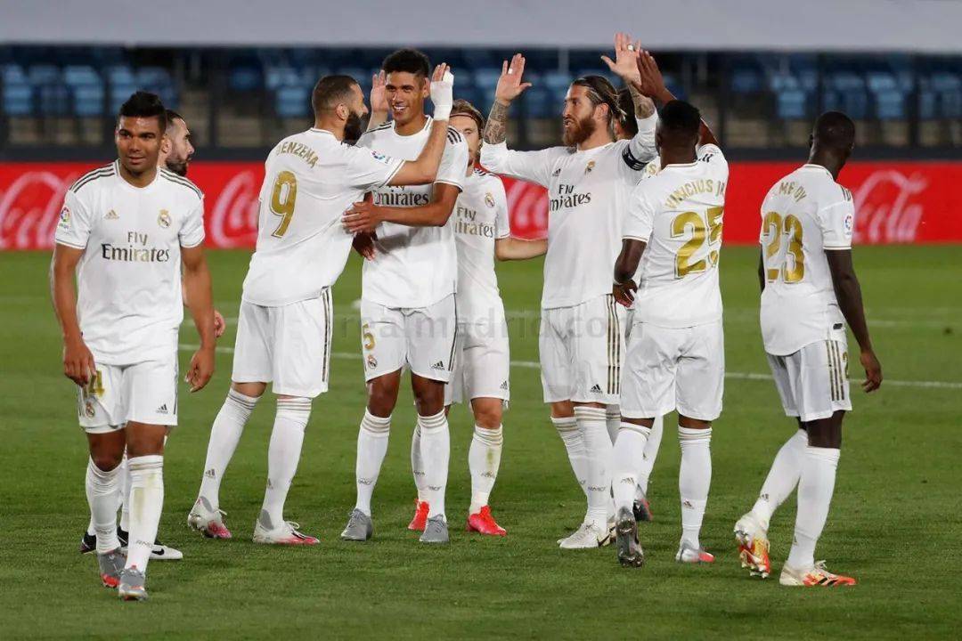 连续三年出局！吉罗纳国王杯再遭下级队伍淘汰，米歇尔三将首秀难挡噩运