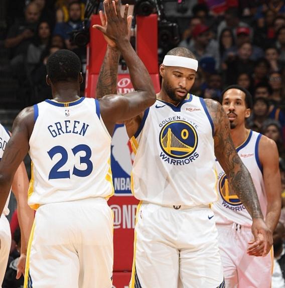 卡拉布里亚：去希腊后米兰的比赛我每场都看，一场都没落下（卡拉布里亚：赴希腊后米兰比赛我场场追看，一场没错过）