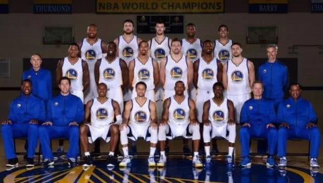 萨拉赫怒怼利物浦，欧文紧急发声引发热议！（萨拉赫怒批利物浦，欧文火速回应引爆热议！）