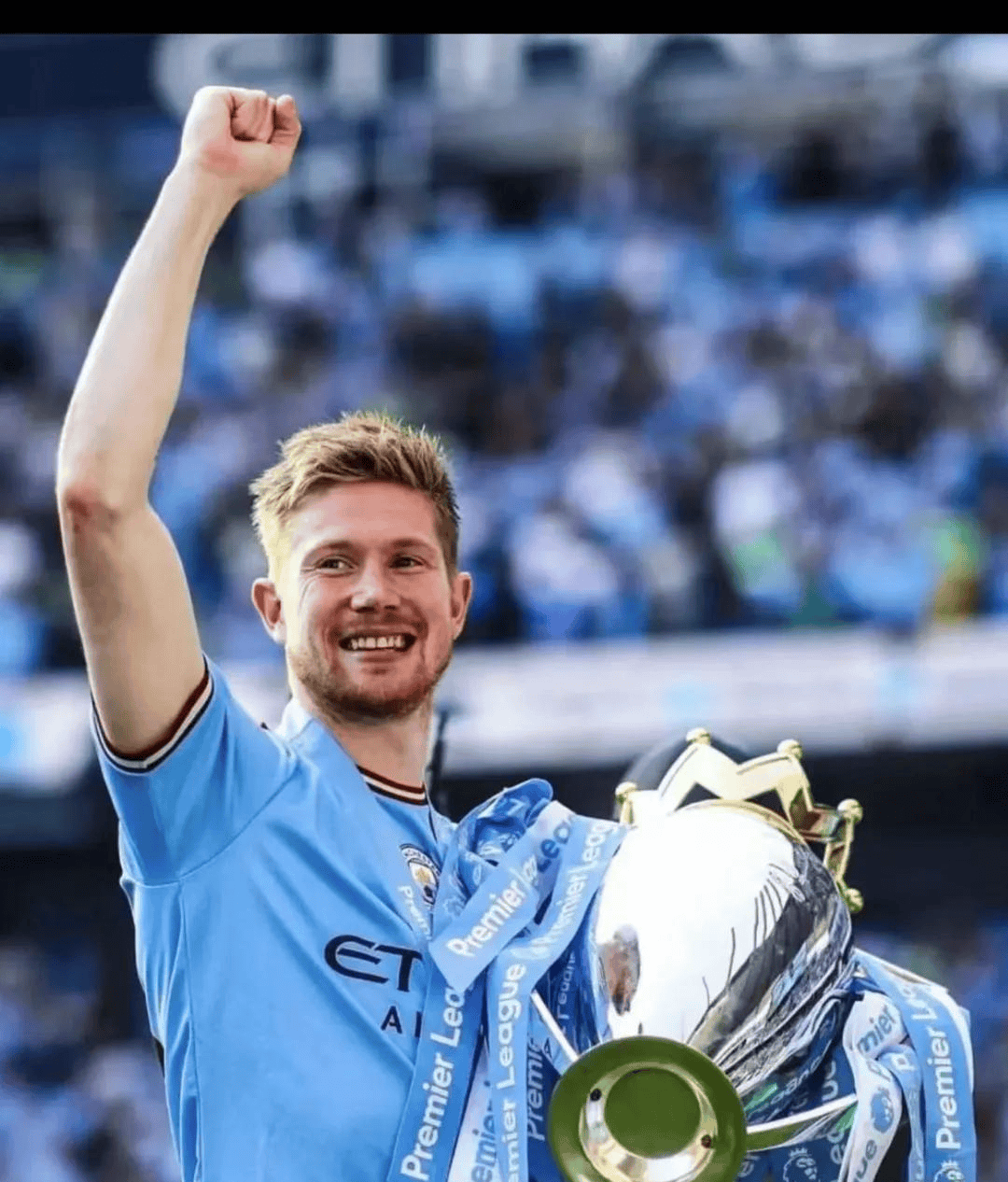 足球报：中足联将于12月12日在上海举行2025职业联赛颁奖大典（据足球报，中足联将于12月12日在上海举办2025职业联赛颁奖大典）