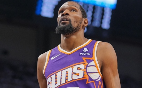 意甲周日赛事多维分析：拉齐奥主场争冠蓄力，博洛尼亚携黑马韧性迎考（意甲周日深度解读：拉齐奥主场蓄势冲冠，博洛尼亚以黑马韧性迎战）