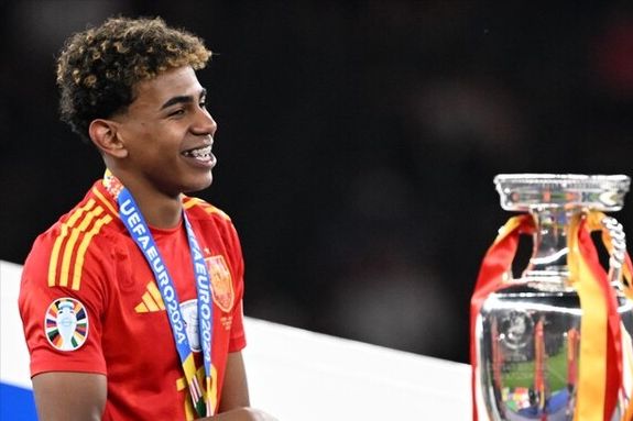 小蜘蛛进球为何有效？IFAB规则：疑似手球的巴埃纳并非进球者（小蜘蛛进球为何被判有效？IFAB：巴埃纳疑似手球但非进球者）