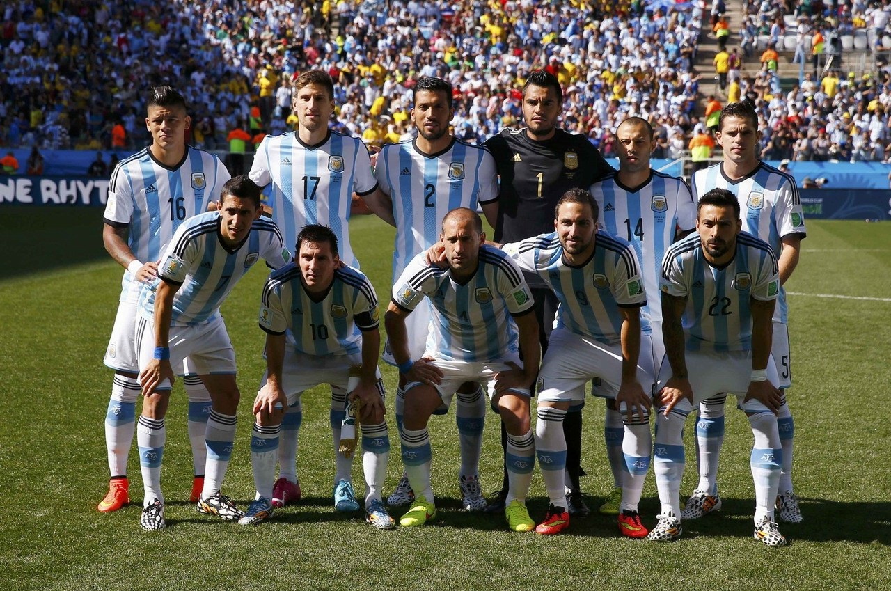 英超劲旅完胜：终结5场不胜，积分追平曼联，距离欧冠区3分（英超劲旅强势反弹：完胜止住五轮不胜，积分追平曼联，距欧冠区仅3分）