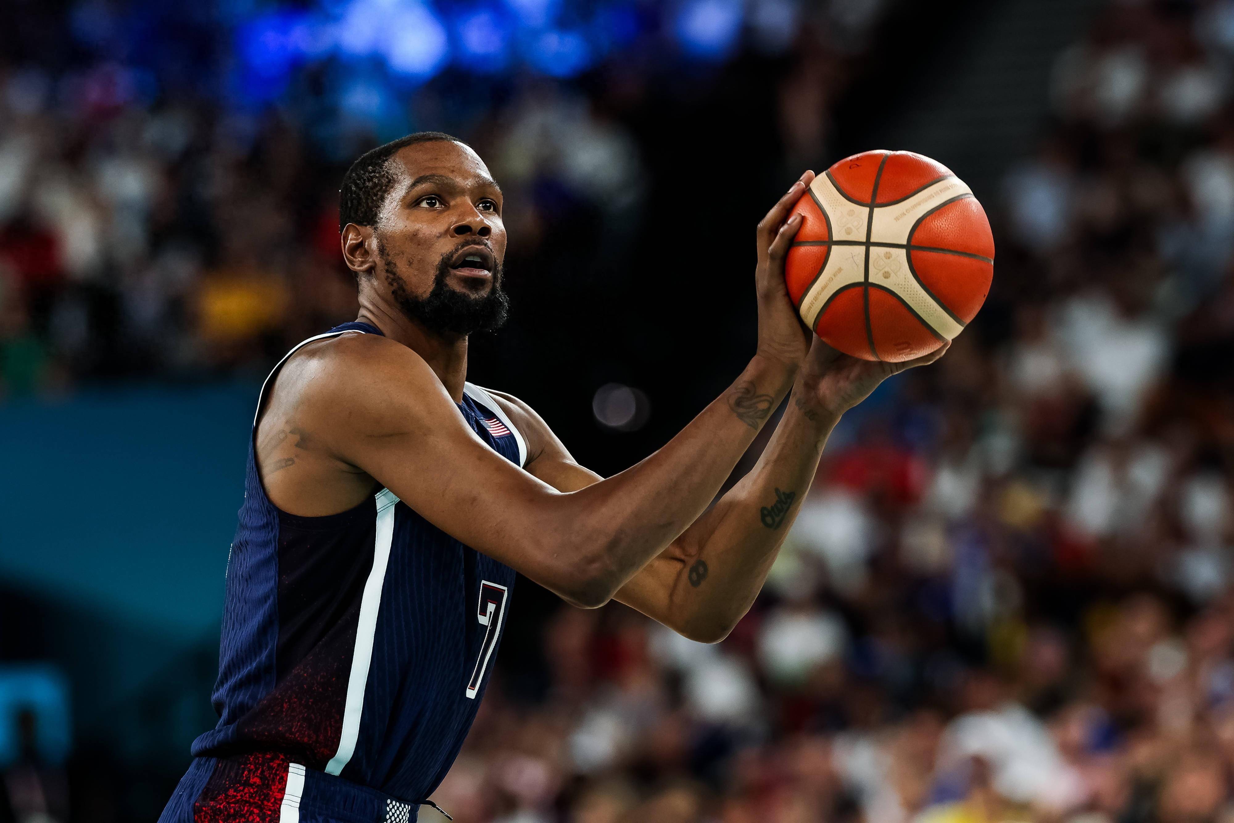 NBA最佳阵容公布：字母哥入选,（NBA最佳阵容出炉，字母哥成功入选）