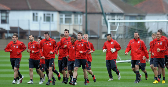 致敬，若塔兄弟前东家贡多马尔在球衣上印了他们的头像和名字（贡多马尔向若塔兄弟致敬：球衣印上两人头像与姓名）